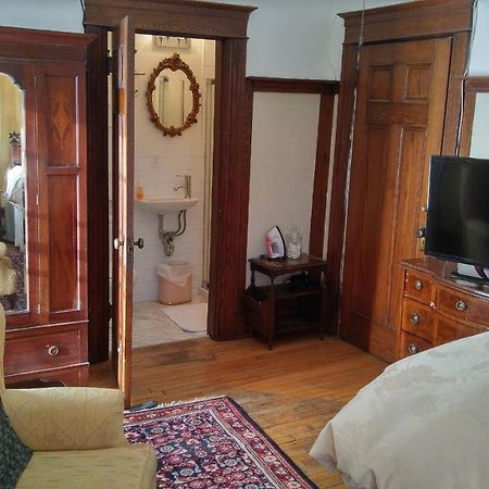 Ashbury House Bed & Breakfast Ottawa Bagian luar foto