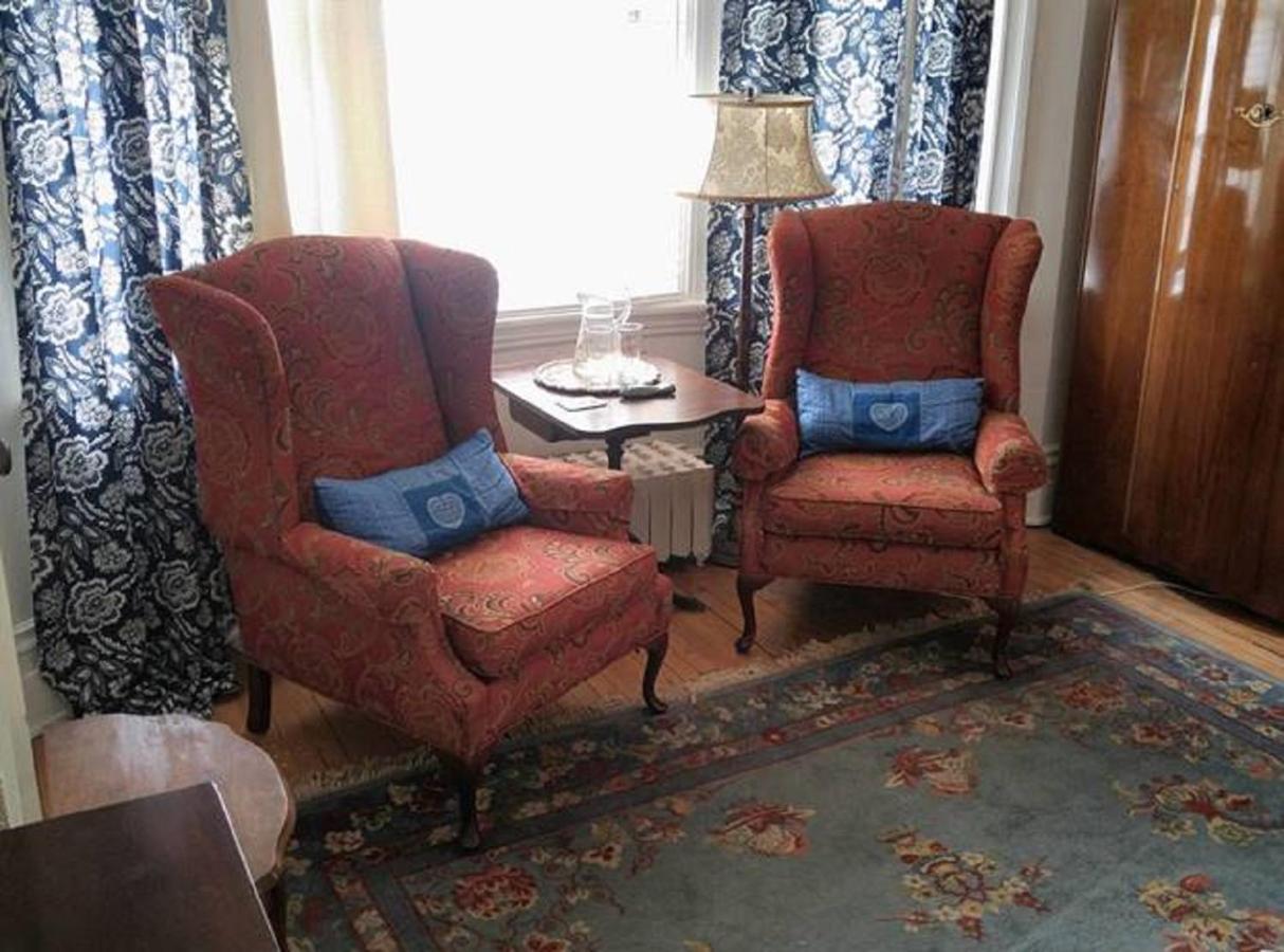 Ashbury House Bed & Breakfast Ottawa Bagian luar foto